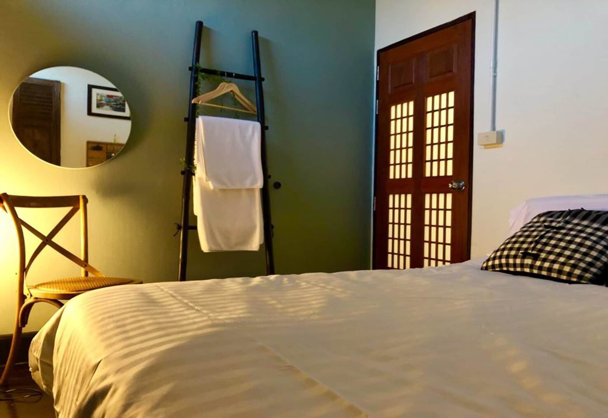 Auberge de jeunesse The Orientale à Bangkok Extérieur photo